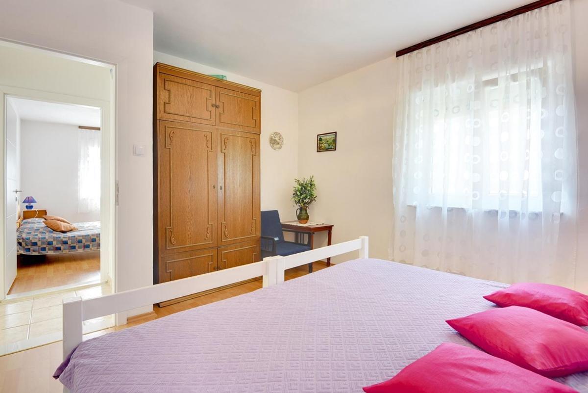 Apartment Zajec Premantura Exterior photo